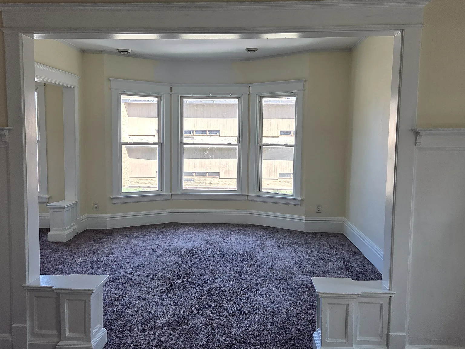 2 bed, 1060 sqft, $1,350 — Photo 4