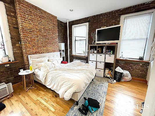1st image of 236 E 3rd St #5D