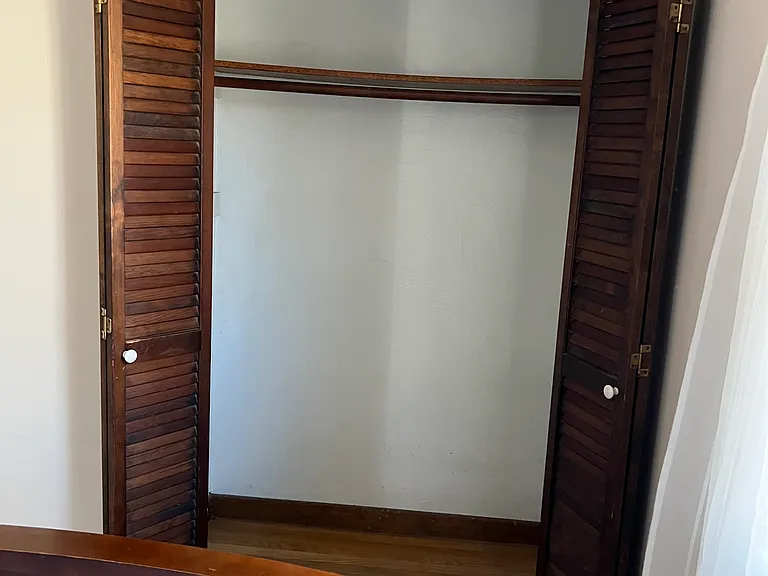 2 Tanglewood Dr — Photo 1