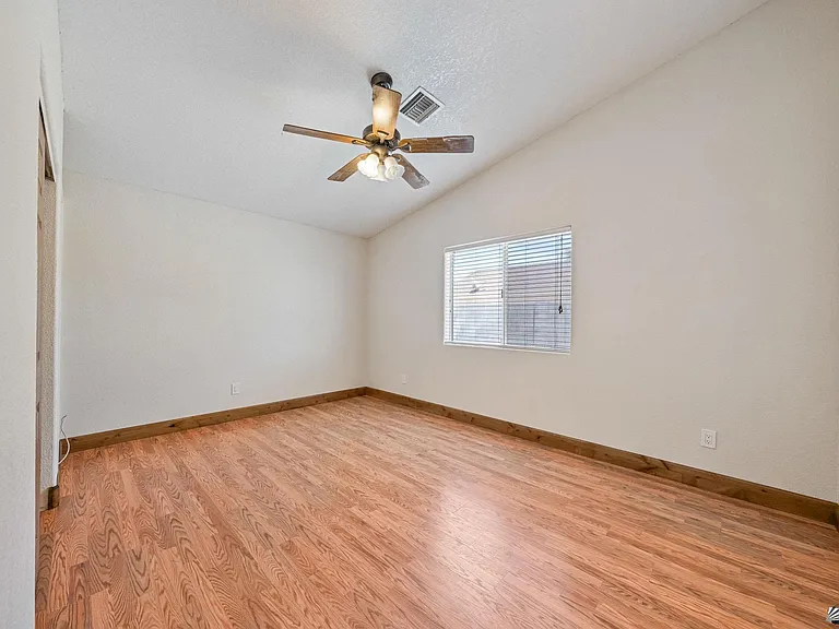 10619 E 35th Pl — Photo 18