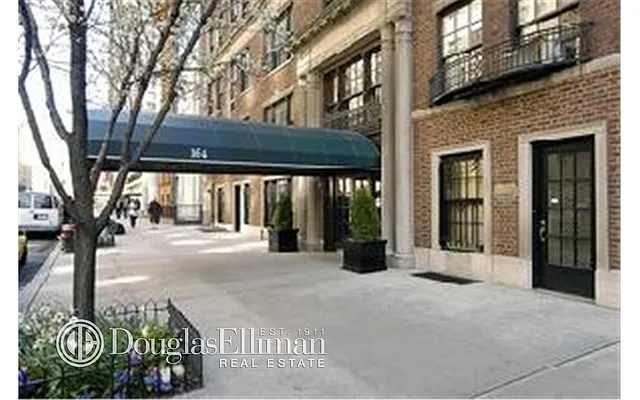 Sold by Douglas Elliman | media 21
