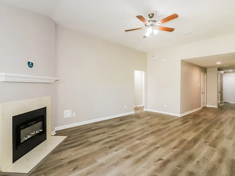 4509 Fox Run St — Photo 5