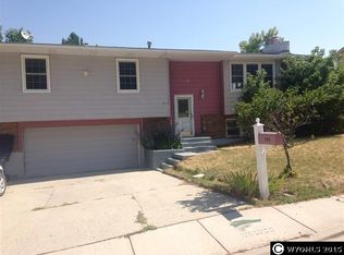 105 Hopi Cir, Green River, WY 82935