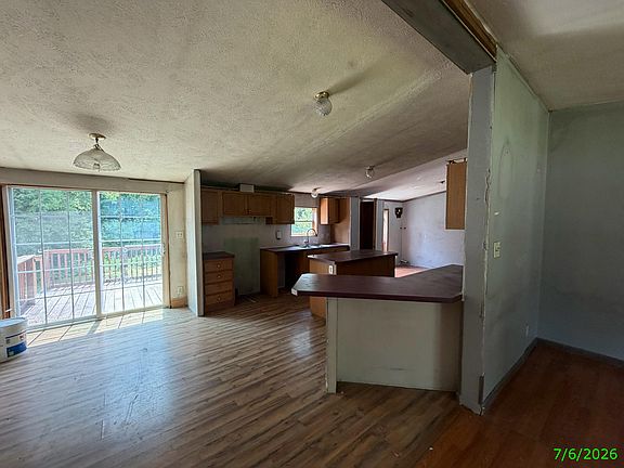 4th image of 659 Salmon River Rd