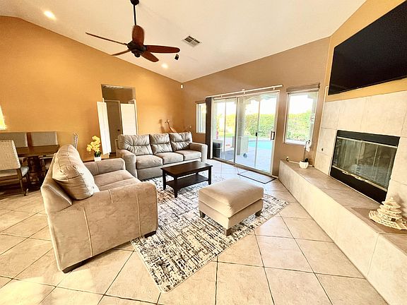 4th image of 43790 Milan Ct