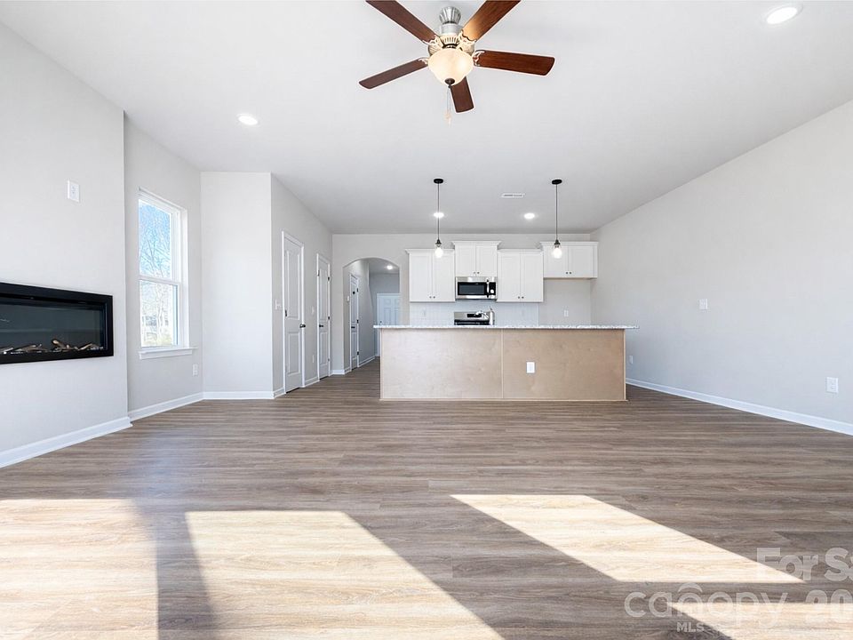 1st image of 3111 Aberleaf Ln