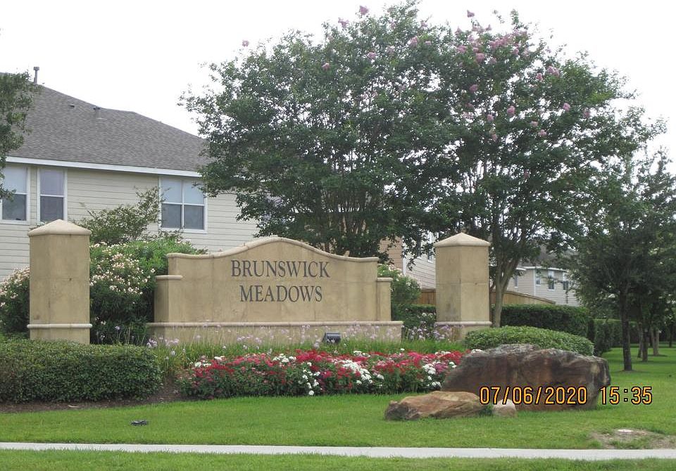 1st image of 3006 Winslow Forest Ln