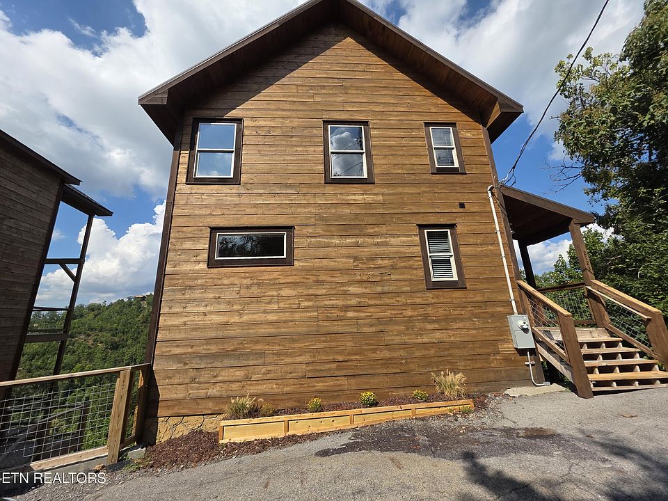 1st image of 2123 Windy Ln