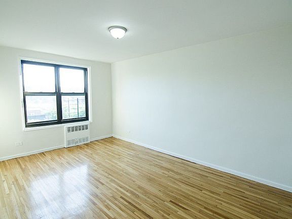 4th image of 4125 Case St APT 5T