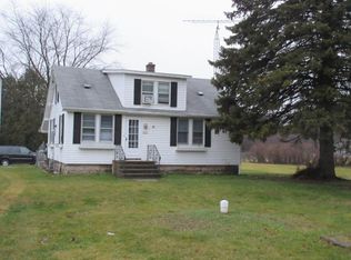 2702 Cozy Acres Rd, Racine, WI 53406