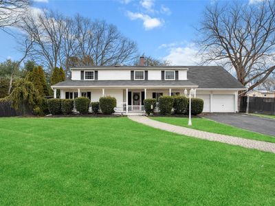 11 Faculty Lane, Farmingville, NY, 11738