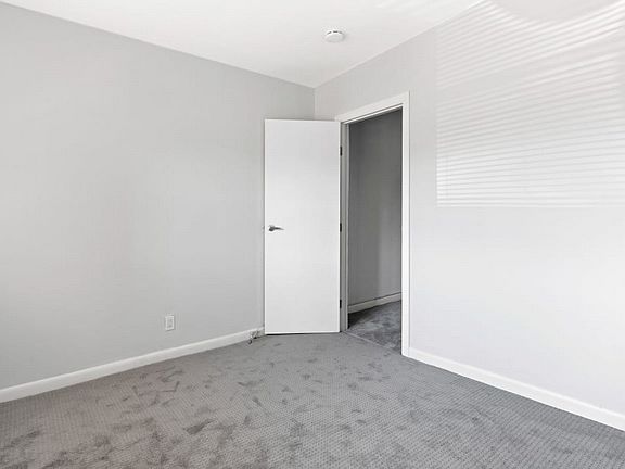 5th image of 125 S Bayview Ave APT 1E