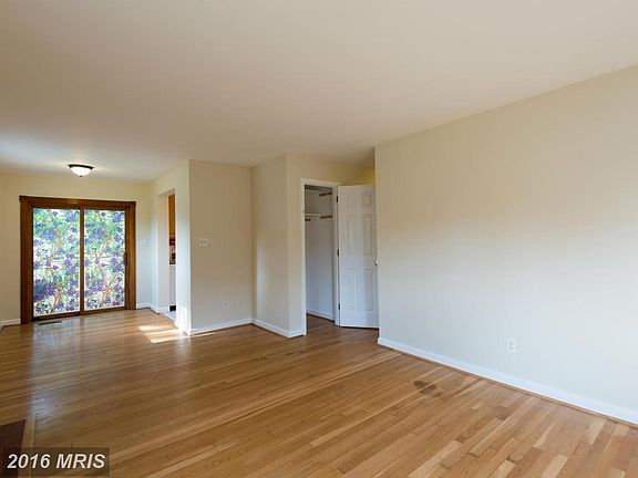2nd image of 3208 Brush Dr