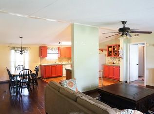 5701 Standing Rock Rd, Bryan, TX 77808