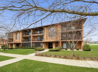 11104 Heritage Dr APT 1A, Palos Hills, IL 60465