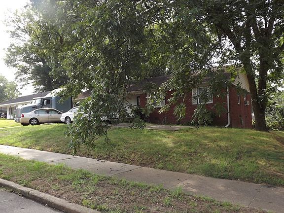2nd image of 1317 Carol Dr