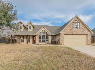 2105 Ridgewood Dr, Bridgeport, TX 76426