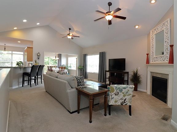 2nd image of 4837 Parkside Dr
