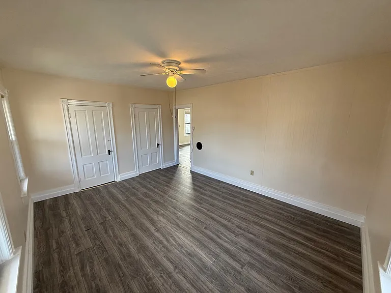 28 Harris St #2 — Photo 4