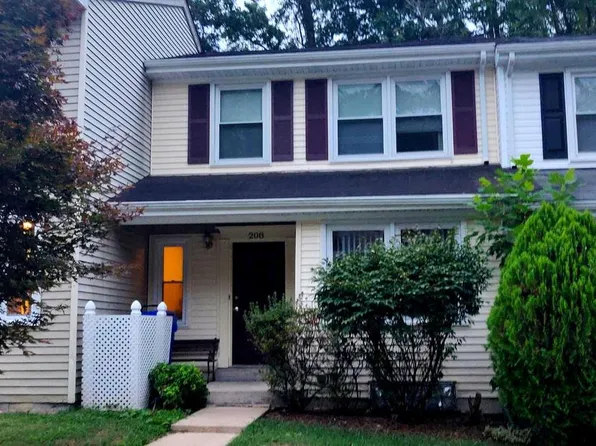 208 Westdale Dr, Waldorf, MD 20601