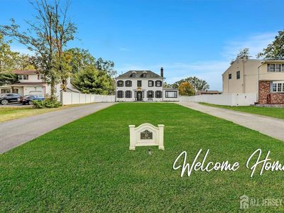 101 W Hill Rd, Colonia, NJ, 07067