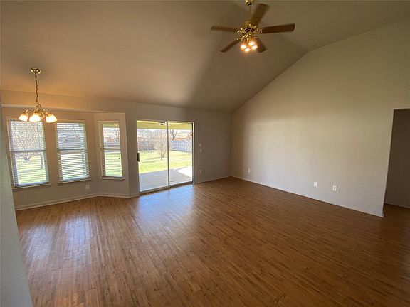 2nd image of 1806 Dublin Dr