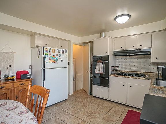 4th image of 29015 Homewood Dr