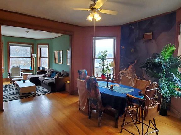 4th image of 1431 W Winona St #3