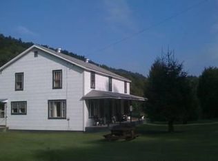 195 Replete Rd, Hacker Valley, WV 26222
