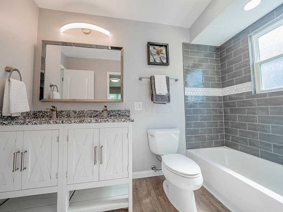3rd image of 1319 Fletcher Dr
