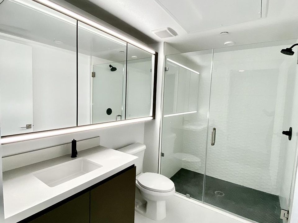 1st image of 2140 1/2 Butler Ave #509