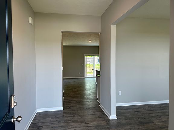 4th image of 9350 Aspen Glen Dr
