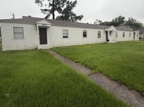 303 W Dewey Ave, Orange, TX 77630
