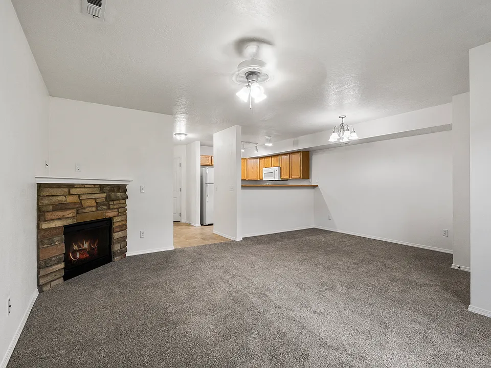 3475 W Vela Pl
