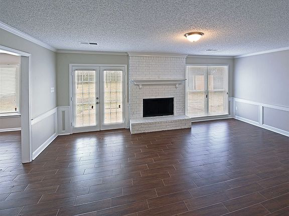 3rd image of 4385 Wildflower Ln
