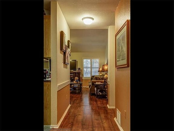 5th image of 1405 Meghan Dr