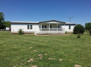 13333 N 1000th Rd, Effingham, IL 62401
