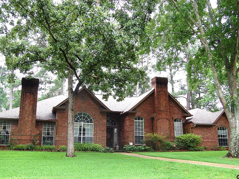 1st image of 1683 Old Oak Dr