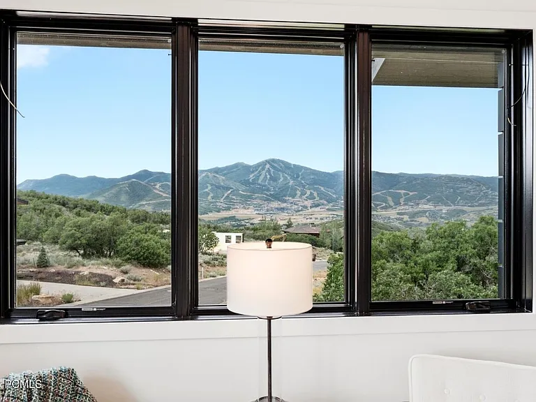 1285 E Lasso Trl — Photo 27