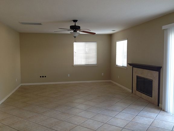 3rd image of 3316 Peppertree Dr