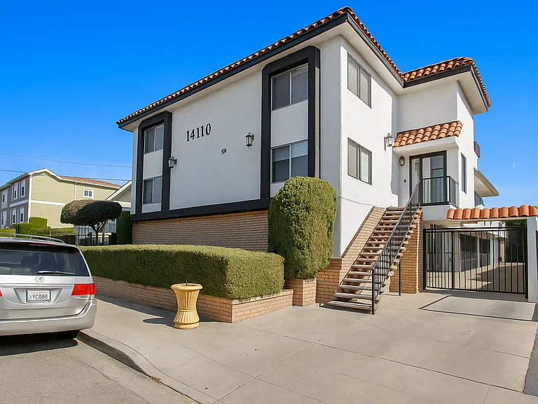 14112 Yukon Ave — Photo 10