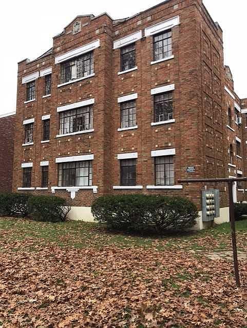 1st image of 2624 Victory Pkwy APT 20