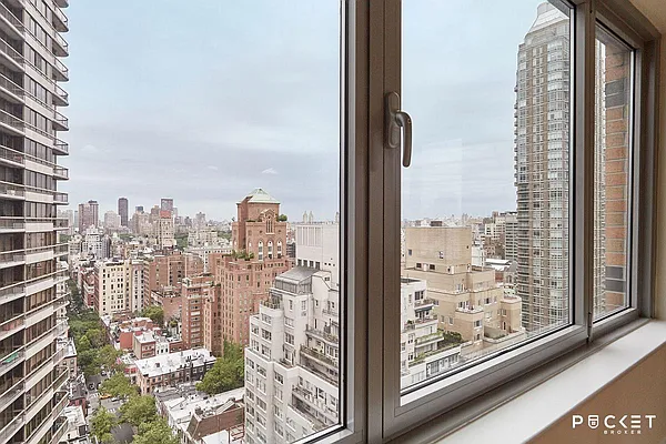 Rented by PocketBroker Inc | media 18