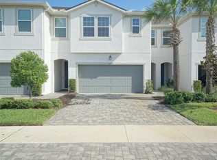 19427 Blue Pond Dr, Lutz, FL 33558