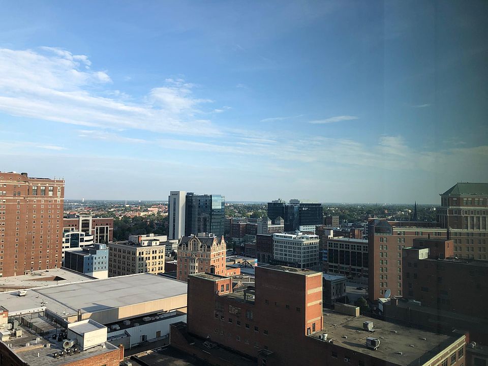 2nd image of 10 Lafayette Sq #1705