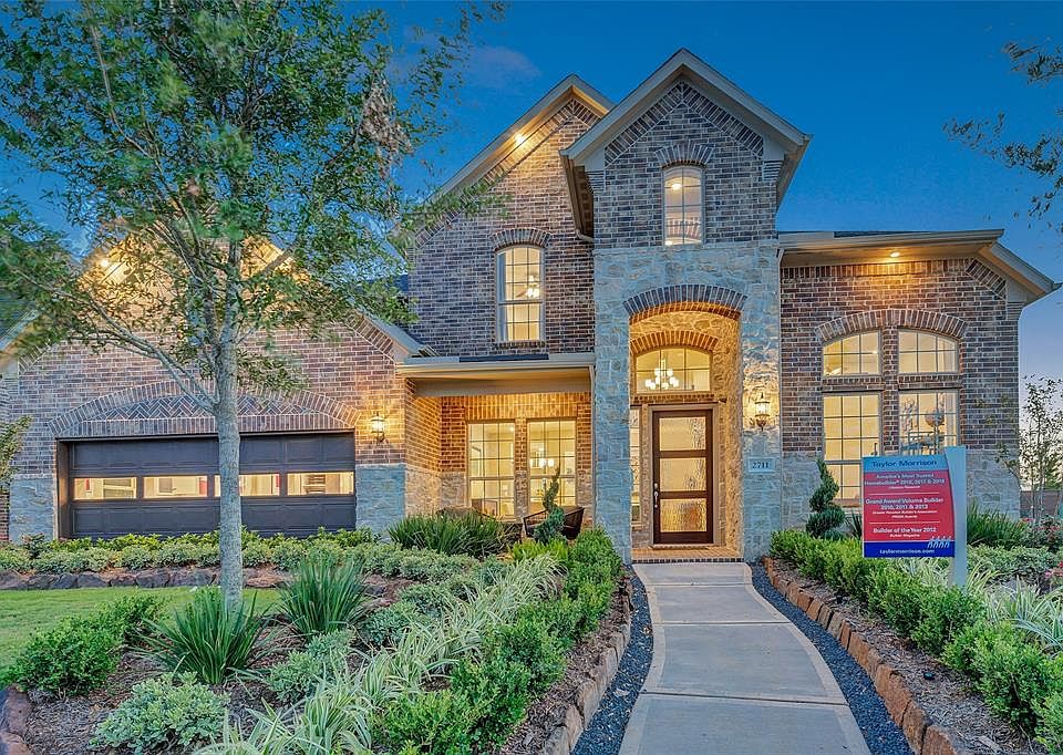 1st image of 2711 Country Ln
