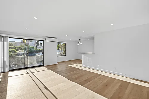 Floor plan 2 Bed 2 Bath Unit 202