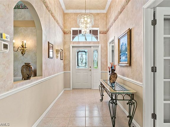 3rd image of 8203 Breton Cir
