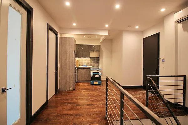 Rented by Hagstrom Management Inc | media 16