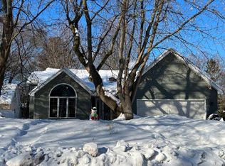 7135 Snow Owl Ln, Lino Lakes, MN 55014